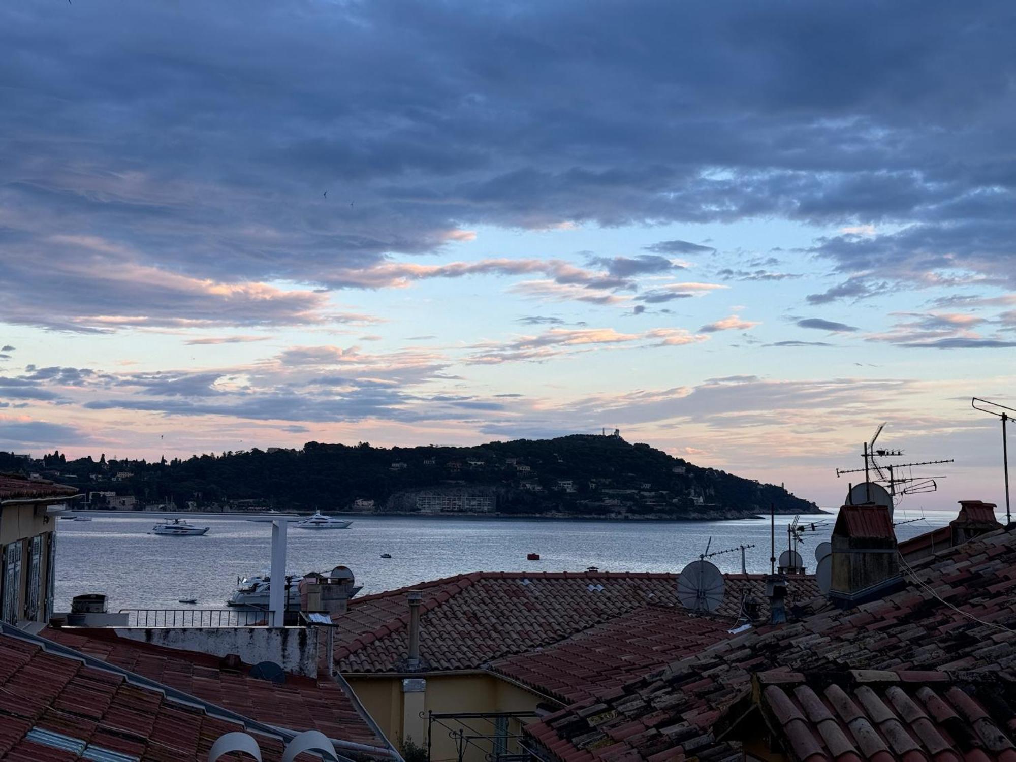 The Seaside Serenity - Calm & Charming Bay View Flat - Heart Of Villefranche Εξωτερικό φωτογραφία